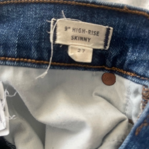 Madewell Women’s 9”High Rise Skinny Denim Jeans w/ Frayed Bottoms size 27 - Picture 4 of 6